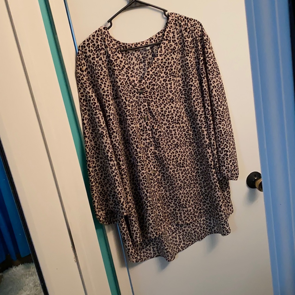 3/4 Length Leopard Dress Shirt